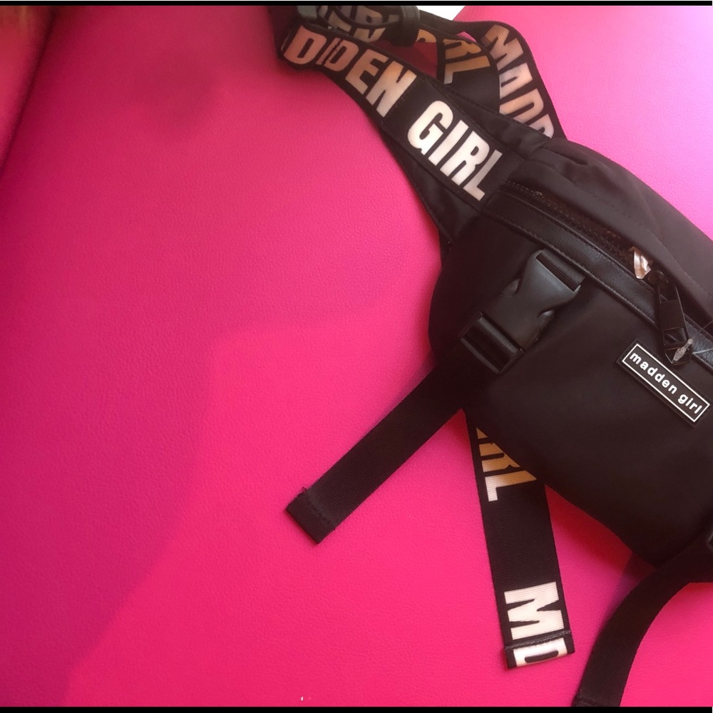 Steve Madden Fanny Pack